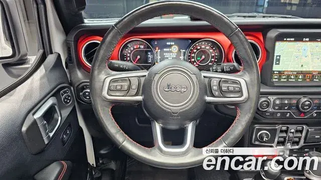 Jeep Wrangler 2019 — ფოტო 20/32