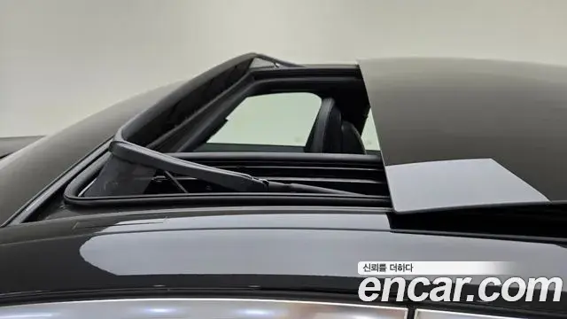 Mercedes-Benz E-Class 2025 — Фото 11/18