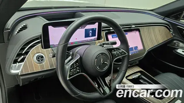 Mercedes-Benz E-Class 2025 — Фото 12/18