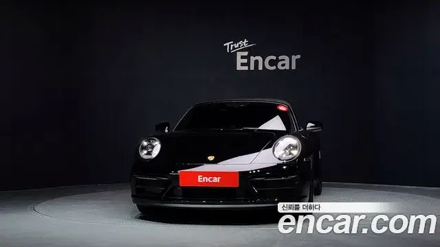 Porsche 911 2023 — Photo 25/34