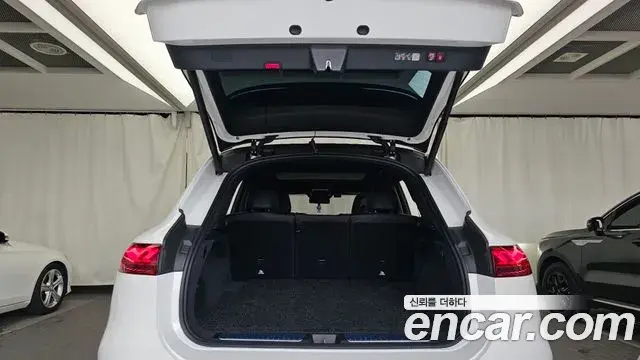 Mercedes-Benz EQS SUV 2024 — ფოტო 38/39