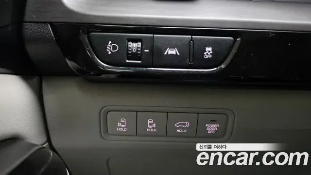 Kia Carnival 2021 — Фото 6/15