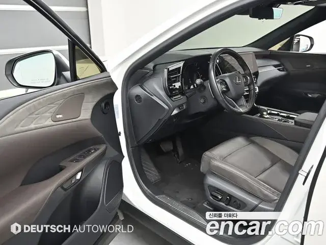 Lexus RX350h 2024 — Photo 7/20