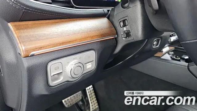 Mercedes-Benz GLE-Class 2021 — ფოტო 7/31