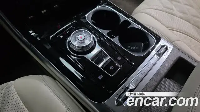 Kia Carnival 2023 — Фото 9/20