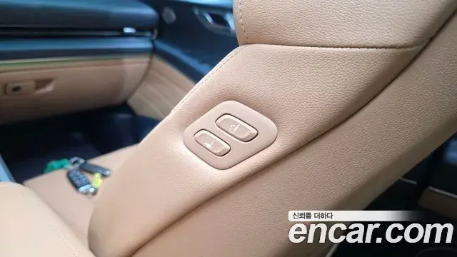 Genesis GV80 2021 — Photo 14/34