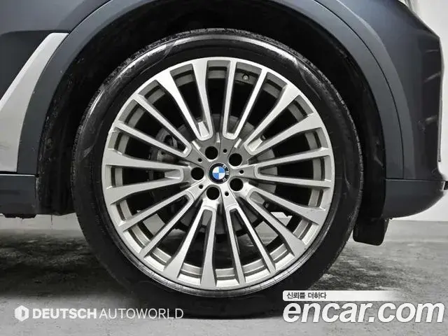 BMW X7 2020 — Şəkil 8/20