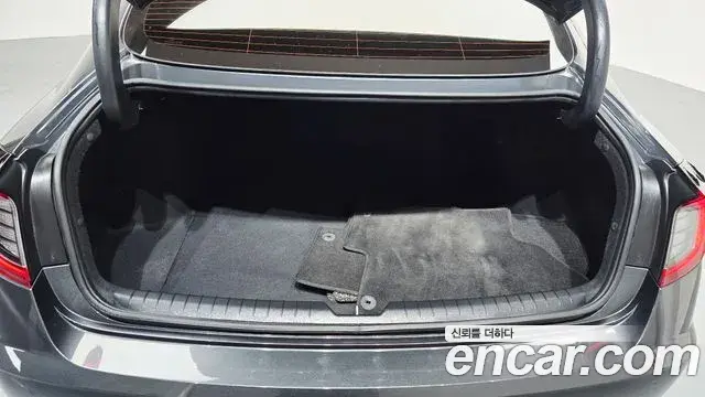 Hyundai Sonata Hybrid 2022 — Şəkil 10/31