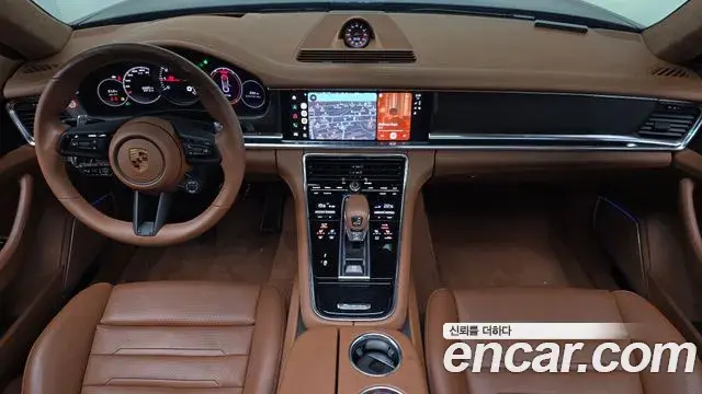Porsche Panamera 2022 — ფოტო 11/33