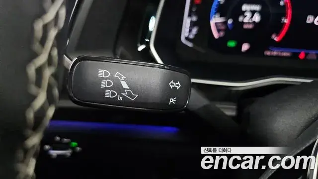 Volkswagen Jetta 2021 — Şəkil 10/34