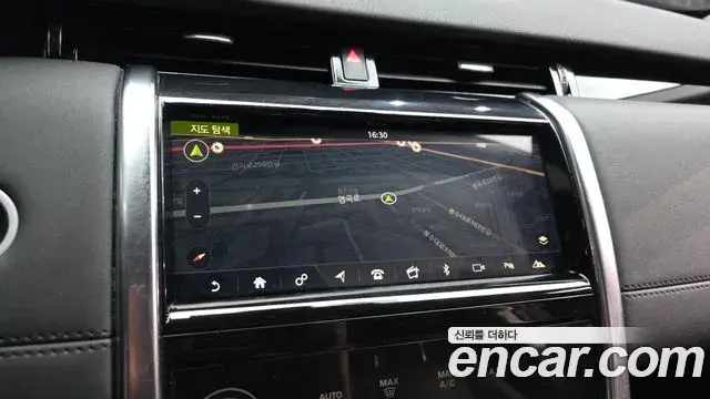 Land Rover Discovery Sport 2020 — ფოტო 14/20