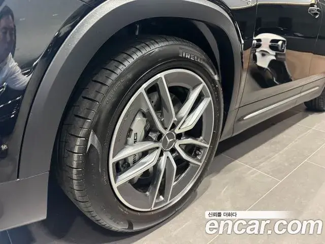 Mercedes-Benz GLB-Class 2026 — Фото 4/20
