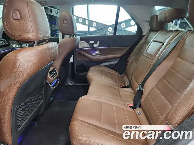 Mercedes-Benz GLE-Class 2025 — Photo 3/16
