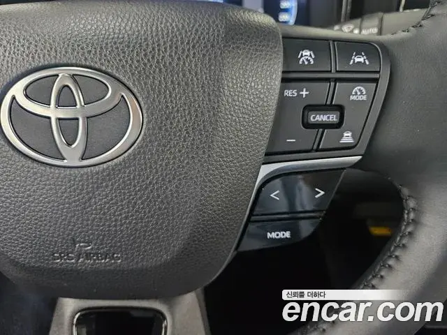 Toyota Camry 2025 — Şəkil 18/19