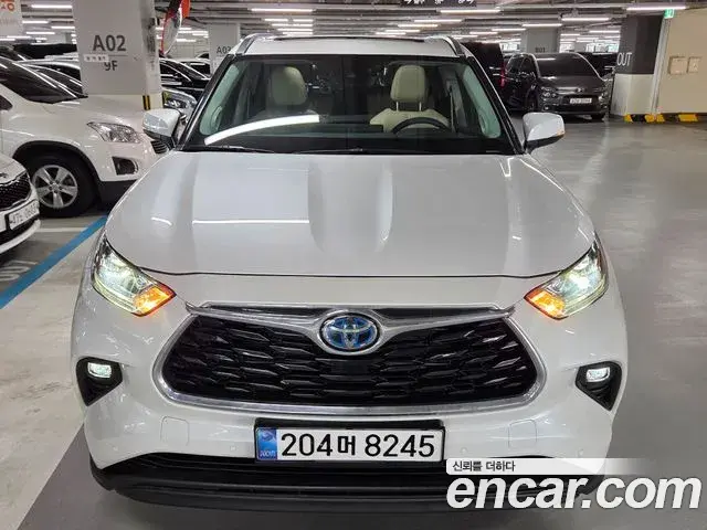 Toyota Highlander 2024 — ფოტო 9/20