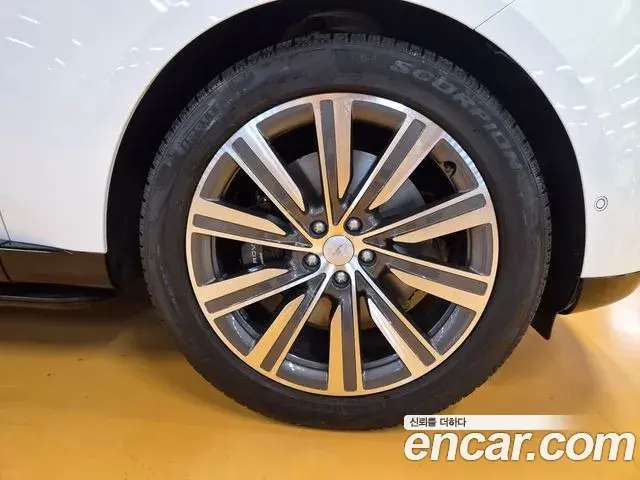 Land Rover Range Rover 2022 — Photo 13/20