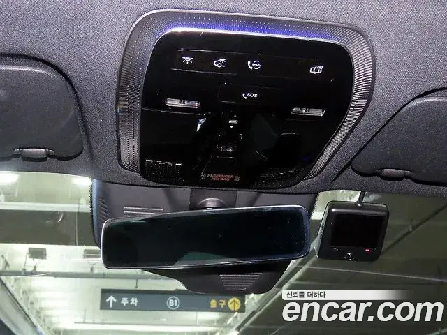 Mercedes-Benz E-Class 2024 — Photo 14/20