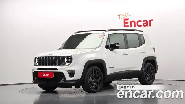 Jeep Renegade 2023 — ფოტო 24/33