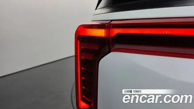 Kia Carnival 2024 — Şəkil 14/33