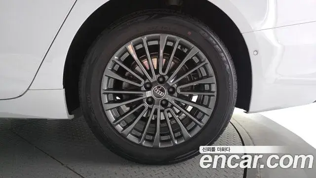 Audi A6 2024 — Şəkil 11/33