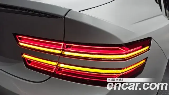 Genesis G80 2020 — Photo 23/30