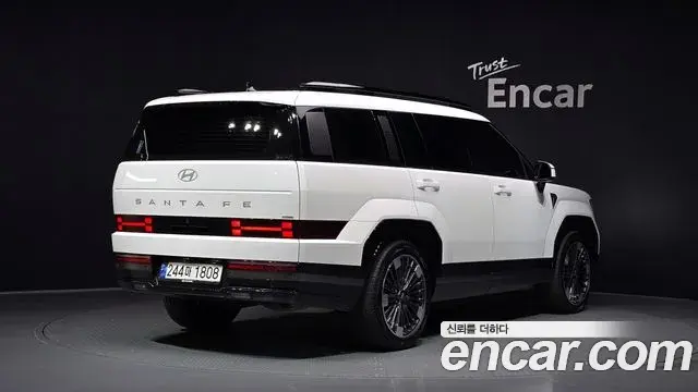 Hyundai Santa Fe 2023 — Şəkil 24/35