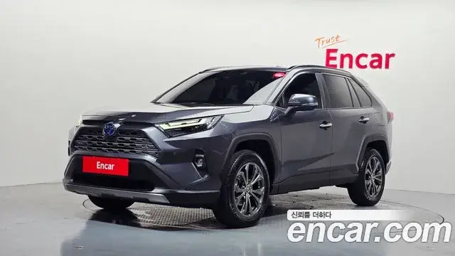 Toyota RAV4 2023 — Photo 25/34