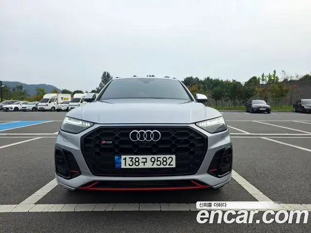 Audi Q5 2021 — Фото 1/13