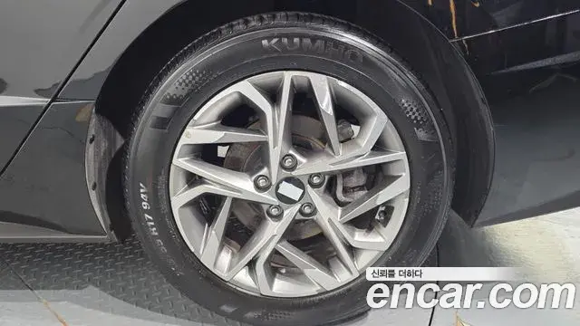 Hyundai Sonata Hybrid 2021 — Şəkil 13/32
