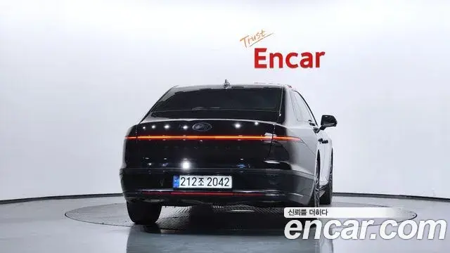 Hyundai Grandeur Hybrid 2024 — Photo 16/37