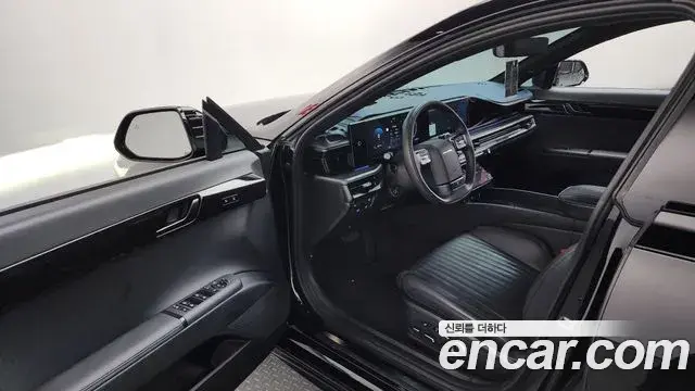 Hyundai Grandeur Hybrid 2024 — Photo 34/37