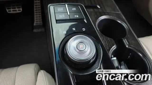 Kia K8 2021 — Photo 9/20