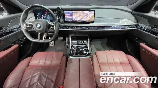 BMW 7 Series 2023 — Photo 11/20