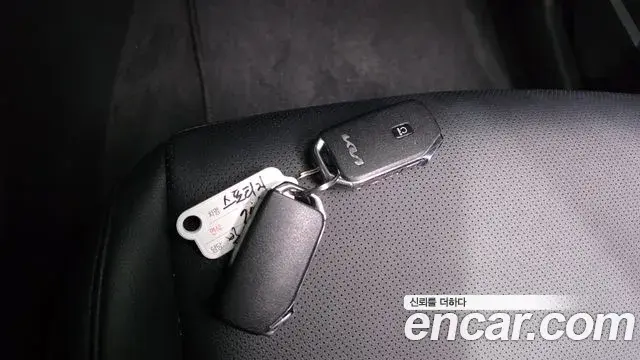 Kia Sportage 2022 — Photo 8/32