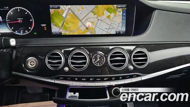 Mercedes-Benz S-Class 2018 — Photo 14/20