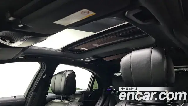 Mercedes-Benz S-Class 2018 — Photo 18/20