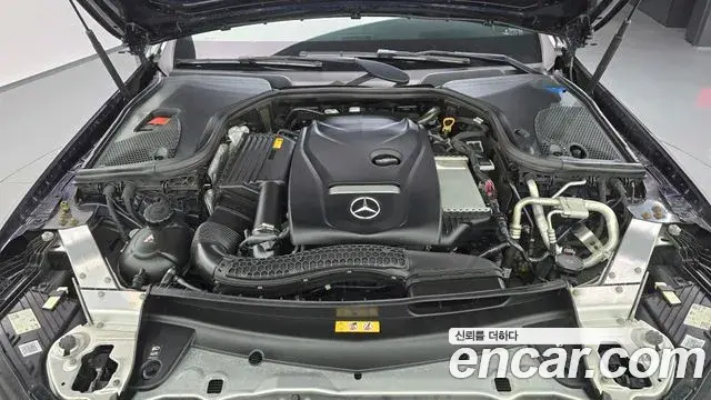 Mercedes-Benz E-Class 2022 — Фото 6/20