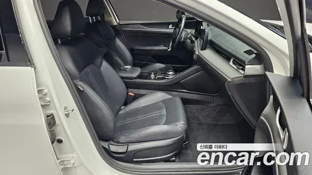 Kia K5 2022 — Şəkil 3/20