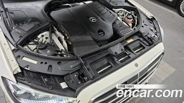 Mercedes-Benz S-Class 2023 — Фото 6/20