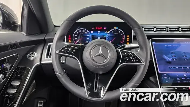 Mercedes-Benz S-Class 2023 — Фото 12/20