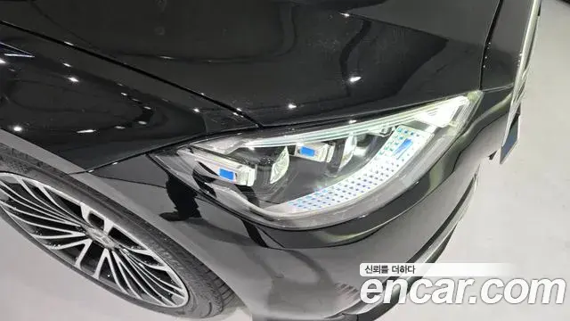 Mercedes-Benz S-Class 2025 — Фото 12/20