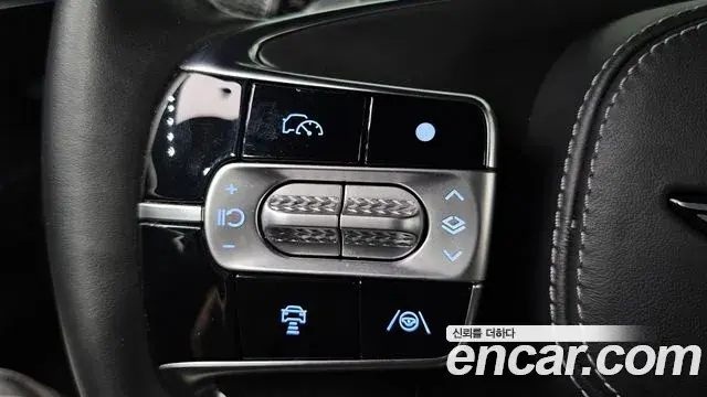 Genesis G90 2022 — Photo 23/31