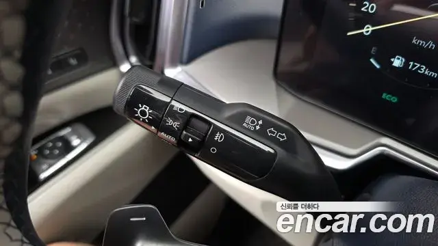 Kia Sorento 2024 — ფოტო 25/34