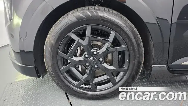 Kia Carnival 2025 — Photo 14/39