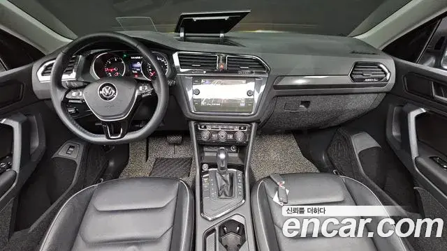 Volkswagen Tiguan 2020 — ფოტო 5/32