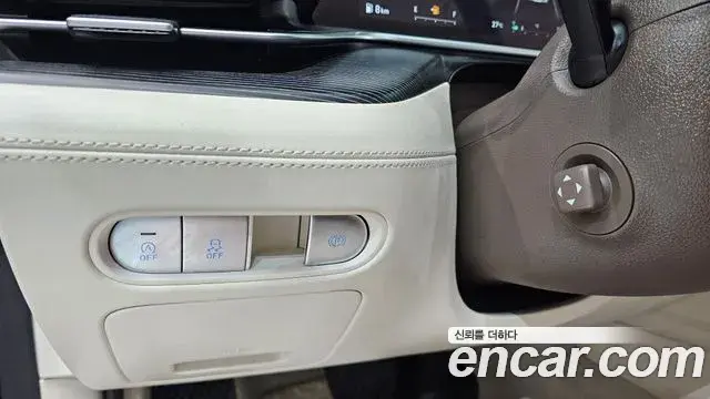 Genesis G90 2022 — ფოტო 6/31