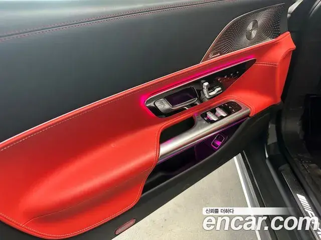 Mercedes-Benz SL-Class 2025 — ფოტო 8/18