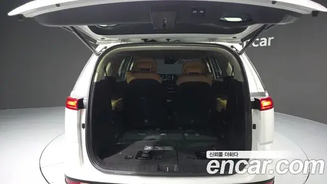 Kia Carnival 2023 — Photo 20/20