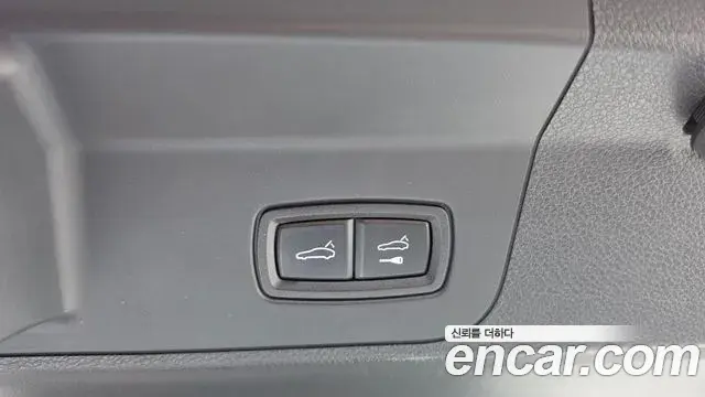 Porsche Panamera 2019 — Şəkil 15/20