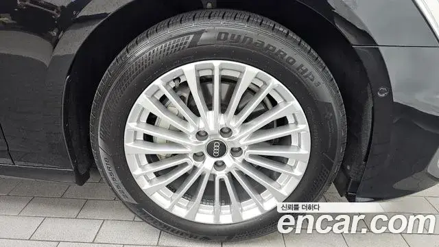 Audi A6 2021 — ფოტო 3/33